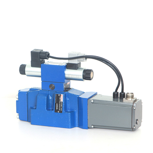 วาล์วควบคุมทิศทางไฮดรอลิกสีน้ำเงินหรือสีดำ รุ่น 4WRAE-2X - Product Image 1
