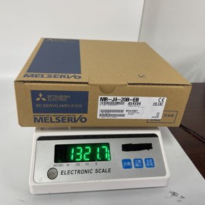 ซีรีส์ MR-J4 เครื่องขยายสัญญาณเซอร์โว AC รุ่น MR-J4-20B-EB - Product Image 1