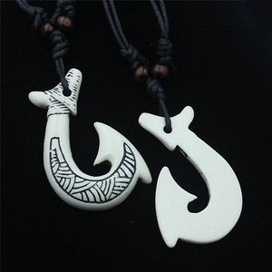 Venta caliente resina anzuelo colgante collares Nueva Zelanda étnica hombres y mujeres 2024 personalidad maorí anzuelo collares - Product Image 3