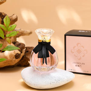 American Rose Is Infatuated, Profumo Classico Quotidiano da Donna, Fragranza Leggera e Duratura, Eleganza Persistente, Flacone Formato Standard - Product Image 2