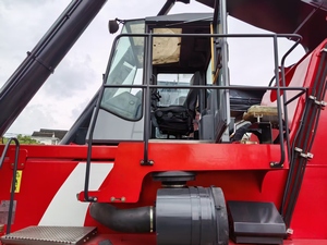 รถยกตู้คอนเทนเนอร์มือสอง Kalmar รุ่น Reach Stacker บำรุงรักษาง่าย พร้อมใช้งานสำหรับคลังสินค้าในท่าเรือ มีสินค้าในสต็อก - Product Image 5