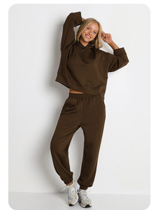 Set Yoga da donna di alta qualità e flessibilità per l'<span class=keywords><strong>allenamento</strong></span> adatto alla pelle per <span class=keywords><strong>allenamento</strong></span> in <span class=keywords><strong>palestra</strong></span> e Fitness con traspirazione in 2 pezzi Set Yoga - Product Image 3