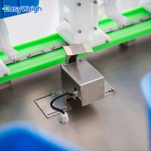 Clasificador de Peso de Alta Velocidad Easyweigh YGW-YP200F8 para Frutas, Verduras, <span class=keywords><strong>Pollo</strong></span> <span class=keywords><strong>Entero</strong></span>, Pescado, Carne de Res, Aves, Mariscos, Precisión de 2-3g - Product Image 3