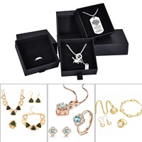 Fournitures directes d'usine, emballages de bijoux personnalisables, boîtes rigides, gaufrage, doublure en éponge pour boucles d'oreilles, bracelets, bagues, montres