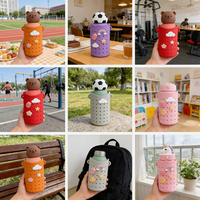 Manchon de tasse en silicone personnalisé, design creux, antidérapant, pour gobelets, tasses de voyage et bouteilles d'eau