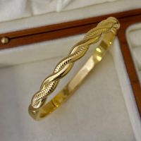 Pulsera de Acero Inoxidable de Alta Gama con Incrustaciones de Diamantes y Perlas, Estilo Europeo Americano, Fundición a Presión, Resistente al Agua y Sin Decoloración, Oro de 18K