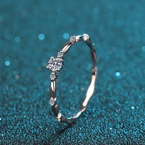 Anillo de Compromiso y Matrimonio GALAXY GXRP004 de Plata de Ley 925 con Moissanita Clásica de 0.1ct, Bañado en Rodio, Certificado GRA, Corte Garra - Product Image 4