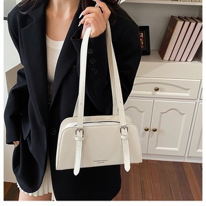 2026 Spring New Arrivals Premium Women's Handbag A Chic Minimalist and Niche-Design Shoulder Handle Bag - Product Image 4