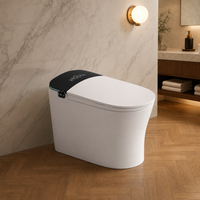 Toilette intelligente de luxe avec bouton latéral, bidet intelligent, ceinture décorative, sans réservoir, capteur de pied à ouverture automatique, télécommande, siège chauffant