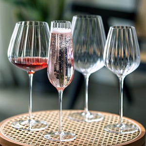 Elegante Copa de Vino de Cristal con Diseño Acanalado – Copa de Tallo Único para Vino Tinto, Champán y Cócteles, Apta para Lavavajillas - Product Image 3