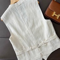 Nouvel ensemble deux pièces décontracté pour femme, style coréen, été 2026, design distinctif, allure élégante, sans manches, col en V