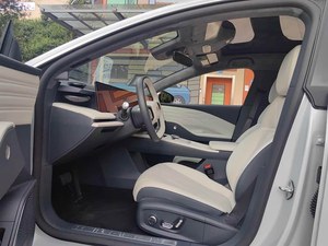 Occasion pour Galaxy <span class=keywords><strong>E8</strong></span> EV Berline LHD Automatique Propulsion Faible Kilométrage Noir Sièges en Cuir R19 Toit Panoramique Électrique 2024 - Product Image 4
