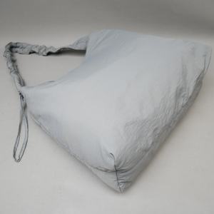 Service de développement de conception de sacs hobo en nylon à bandoulière plissée sur mesure pour usine de sacs à main, ODM OEM, sac fourre-tout souple personnalisé pour marque tendance - Product Image 5