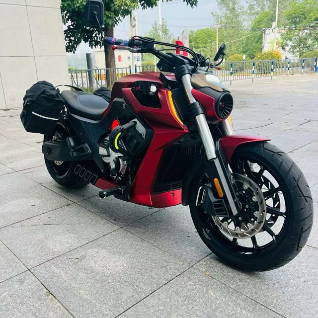 2024 Used Motorcycles Benda LFC700 Motos 700cc Gasoline-powered Motorbike Streetbike Vintage Motorcycle Cruiser Motorcycle