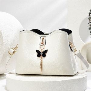 Hot Selling Butterfly Handbags Casual PU Totes Durable Leather Crossbody Bags - Product Image 5