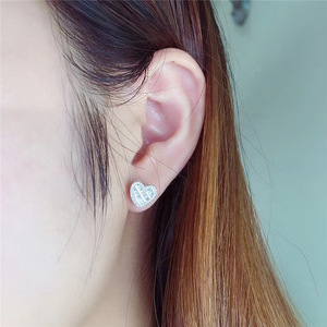 Orecchini a perno da donna con micro pavé di zirconi a forma di cuore, gioielli alla moda stile ufficio - Product Image 4
