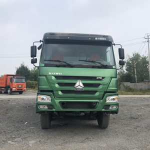 รถบรรทุกฮาวโอ 8x4 ยูโร 2 ดีเซล รถบรรทุกขนาดเล็กใหม่สำหรับงานเหมือง รถดัมพ์ 10 ล้อ รถบรรทุกเทท้าย 11-20 ตัน พวงมาลัยซ้าย กล้องมองหลัง 251-350 แรงม้า 6-8 ลิตร - Product Image 1