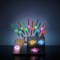 SCIONE Lot de 24 Bracelets LED en plastique écologiques pour enfants de 4 à 8 ans et de 8 à 12 ans – Idéal pour les anniversaires, les fêtes foraines et les cadeaux de sacs surprises