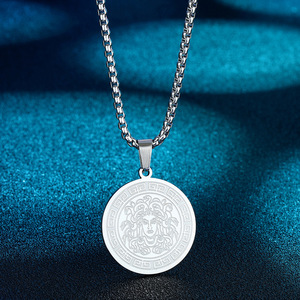 Nuevo disco grabado colgante mitología griega joyería Gorgon Medusa oro griego collares de acero inoxidable regalos para mujeres - Product Image 5