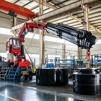 Grue à flèche pliante montée sur camion de 20/30/40 tonnes, chargeur hydraulique fiable à articulation avec vanne de commande pour le levage d'équipements