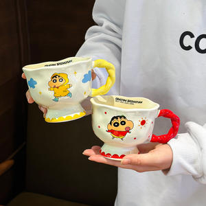 แก้วเซรามิคลายการ์ตูนเครยอนชินจัง ด้ามจับสีเขียว ดีไซน์การ์ตูน ของขวัญฤดูใบไม้ผลิ 2025 สำหรับใช้ในบ้านและสำนักงาน - Product Image 5