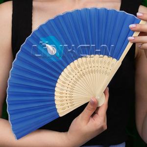 Ventilador de mano de poliéster de bambú más vendido con logotipo 21cm - Product Image 2