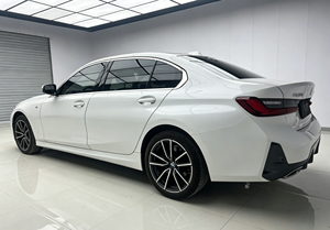 Pintura Original de Fábrica 100% en Todo el Vehículo BMW <span class=keywords><strong>Serie</strong></span> <span class=keywords><strong>3</strong></span> Modelo <span class=keywords><strong>2023</strong></span> 320Li Paquete M Sport Autos de Segunda Mano - Product Image 4