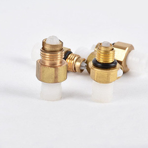 Conexión de Tubería de Gas Century M8, Fabricada en Acero con Torno CNC de Precisión para Piezas de Control Neumático - Product Image 3
