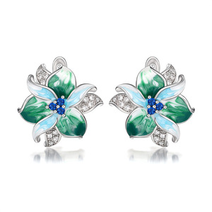 Orecchini a polsino con fiore in smalto verde e zirconi per donna, gioielli alla moda. - Product Image 1
