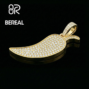 จี้รูปพริก 3 มิติ GRA Certified Vvs Moissanite สำหรับผู้ชาย ผ่านการทดสอบเพชร สไตล์ฮิปฮอป ประดับเพชรทรงกลมแบบ Iced Out พร้อมจี้ตัวอักษร - Product Image 2