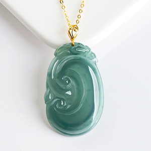 Pendentif Ruyi en jadéite bleue naturelle de qualité A avec monture en or 18 carats et pièce de pendentif en jadéite de qualité glace - Product Image 3