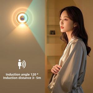 Lámpara de Pared LED Inteligente para Dormitorio, con Control Remoto, Reloj, Sensor de Movimiento, Luz Blanca Cálida, Recargable, con Batería - Product Image 4