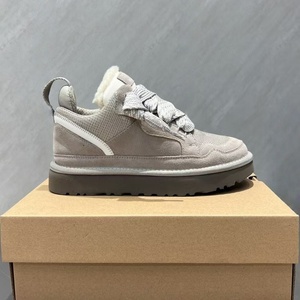 أحذية أوجز عالية الجودة مصممة خصيصًا بشعار ماركة فاخرة، خفيفة الوزن وحرارية، بنمط المشي، مصنوعة من القطن بنعل سميك للرجال والنساء - Product Image 3