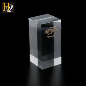 Nhà Máy Tùy Chỉnh Rõ Ràng Acrylic Rắn Cube Trong Suốt Acrylic Khối Acrylic Trophy Giải Thưởng Với In Ấn Tùy Chỉnh