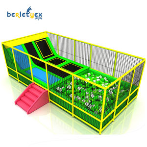 Berletyex parc de <span class=keywords><strong>trampoline</strong></span> à ressort rectangulaire commercial pour enfants adultes parc à vendre aire de jeux intérieure de grande taille - Product Image 4