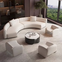 Luxuriöses Halbkreisförmiges Öko-Tech Ledersofa mit Schwammfüllung und Beweglichem Design für Schönheitssalon Geschäftshotel Lobby Ferienhaus