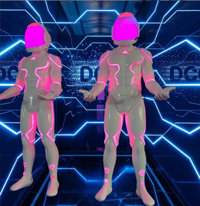 ประติมากรรมทหารสามคนสีขาวขนาดใหญ่ทำจากไฟเบอร์กลาส MEIBILE รุ่นใหม่ รูปปั้นสตาร์วอร์ส-สตอร์มทรูปเปอร์ - Product Image 2