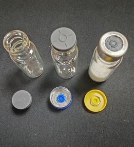Bouteilles en verre avec couvercles rouges, jaunes, bleus, noirs et blancs pour usage en laboratoire, pouvant contenir des poudres et des liquides, pour la recherche en salon de beauté. - Product Image 4