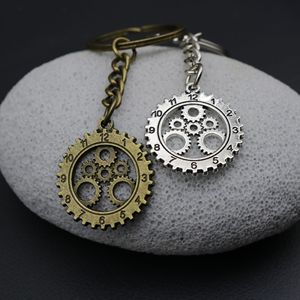 Portachiavi Numerato a Forma di Ingranaggio in Lega di Bronzo Anticato, Stile Steampunk, per Regali agli Ingegneri - Product Image 2