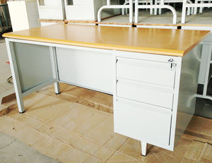 Bureau de direction en fer avec structure métallique, mobilier de bureau et scolaire, bureau d'accueil - Product Image 3