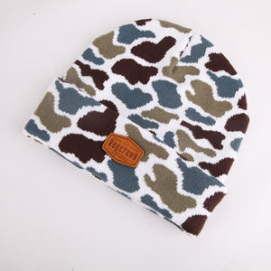 Berretti a Maglia Caldi Autunno Inverno da Donna e Uomo all'Ingrosso di Design Mimetico con Logo Stampato Personalizzato per Adulti - Product Image 6