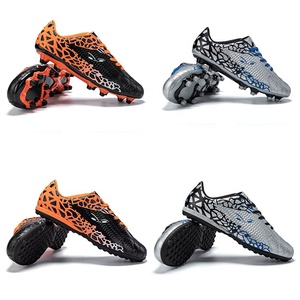 Adultos Moda Impresión digital Fútbol Deportes Entrenamiento Zapatos Césped Antideslizante Spikes High-top Fútbol Zapatos de fútbol - Product Image 2