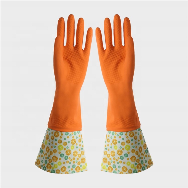 Durable adapté aux besoins du client À Manches Longues Gants En Caoutchouc Latex Orange Vaporisateur Floqué Gant de Ménage