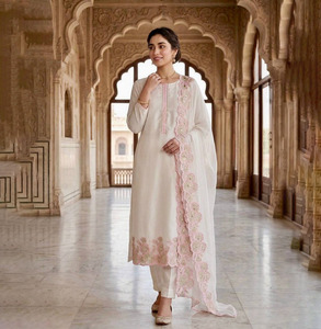 Hermosa nueva colección de moda: Conjunto de 3 piezas con Kurti largo elegante, pantalón y hermosa dupatta, ideal para bodas, fiestas y festivales. - Product Image 1