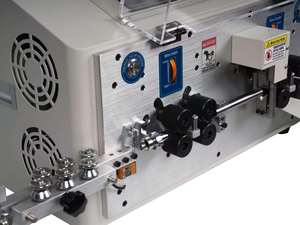 8 tekerlekler 25 kare otomatik tel kesme sıyırma makinesi kablo kesme sıyırma makinesi - Product Image 5