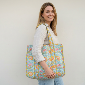 Sac à bandoulière pour femme en coton ethnique fait à la main, sac fourre-tout matelassé indien, sac fourre-tout tendance pour les courses - Product Image 2