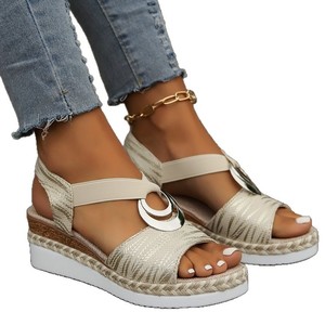 Nouvelles sandales romaines d'été pour femmes à semelle compensée épaisse en métal et à semelle élastique large - Product Image 5