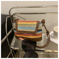 Sac Tendance 2025 Tissé Petit Sac Carré Femmes Nouveau Distinctif Belle Niche Sac De Plage Niche Unique Épaule Sac À Bandoulière
