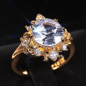 Anello con cristalli rotondi per donna, accessori minimalisti per la moda quotidiana e per le feste - Product Image 3