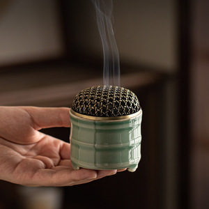 Brûleur d'encens en céramique, petit brûleur d'encens en jade et bambou, fait à la main, pour usage religieux, diffuseur d'arômes de bois de santal pour la maison - Product Image 1